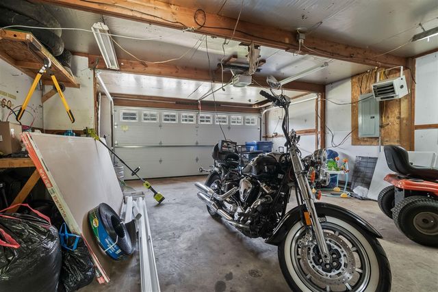 1240 E Hastings Lake Road, Jonesville, MI 49250