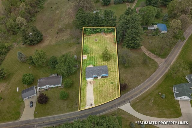 1240 E Hastings Lake Road, Jonesville, MI 49250