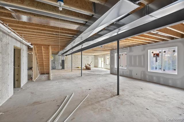 4050 Metamora Ridge, Metamora, MI 48455