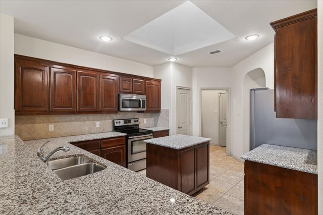 13048 Palancar Drive, Fort Worth, TX 76244