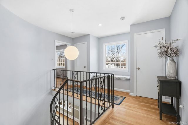 15 Beech Hill Road, Scarsdale, NY 10583