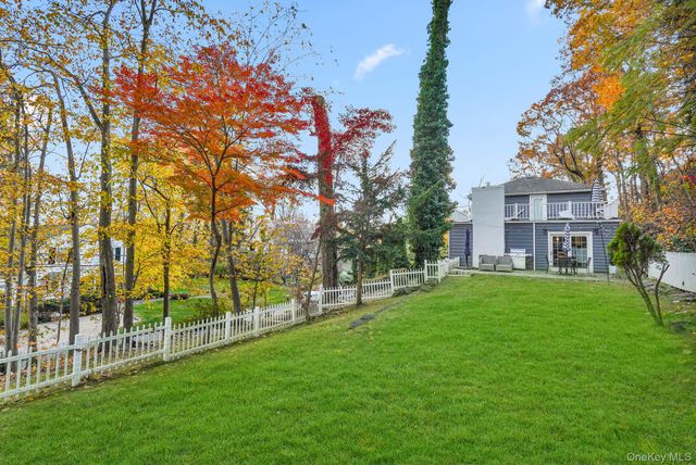 15 Beech Hill Road, Scarsdale, NY 10583