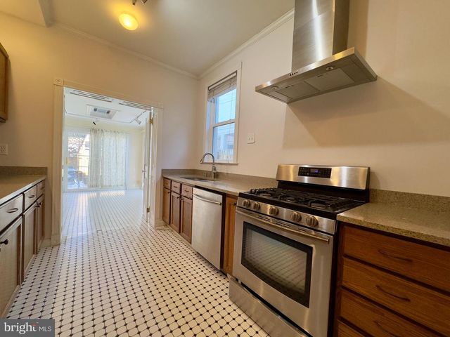 436 E RANDALL ST, Baltimore, MD 21230