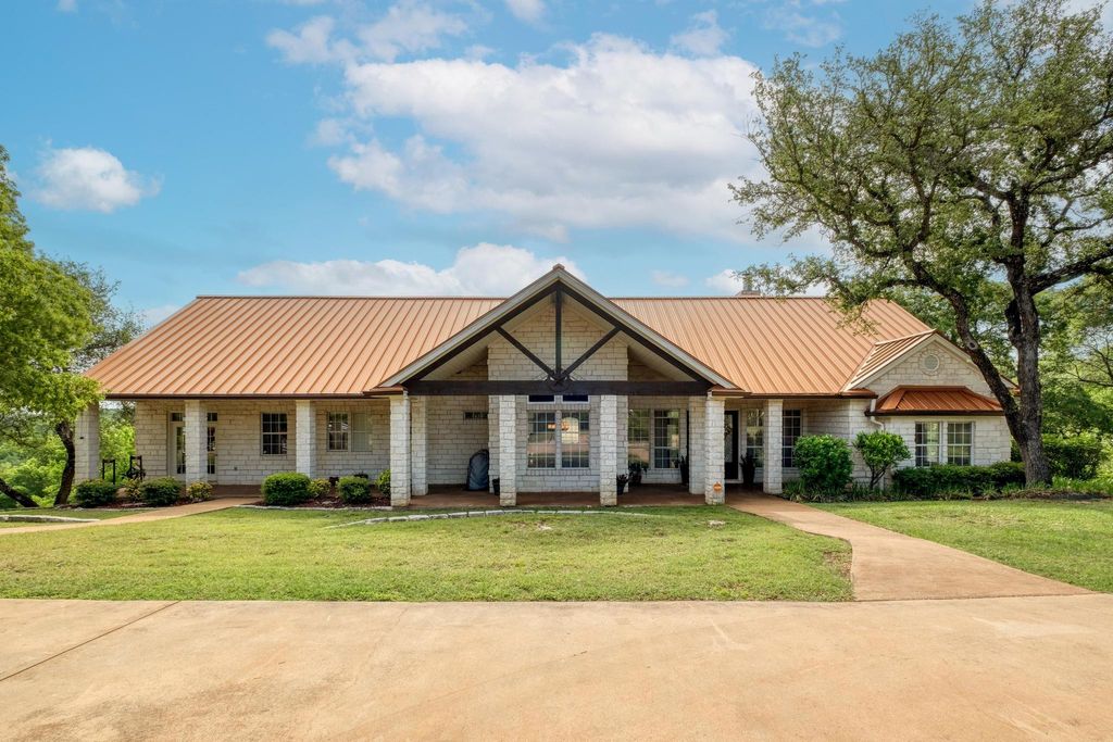 160 Rio Gabriel Dr. DR, Liberty Hill, TX 78642