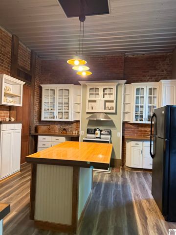 115 Pierce St, Marion, KY 42064