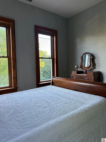 115 Pierce St, Marion, KY 42064