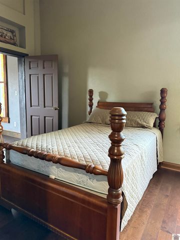 115 Pierce St, Marion, KY 42064