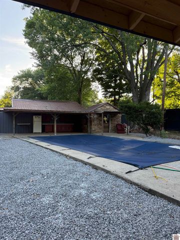 115 Pierce St, Marion, KY 42064