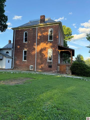 115 Pierce St, Marion, KY 42064