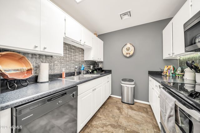 14300 W BELL Road 129, Surprise, AZ 85374