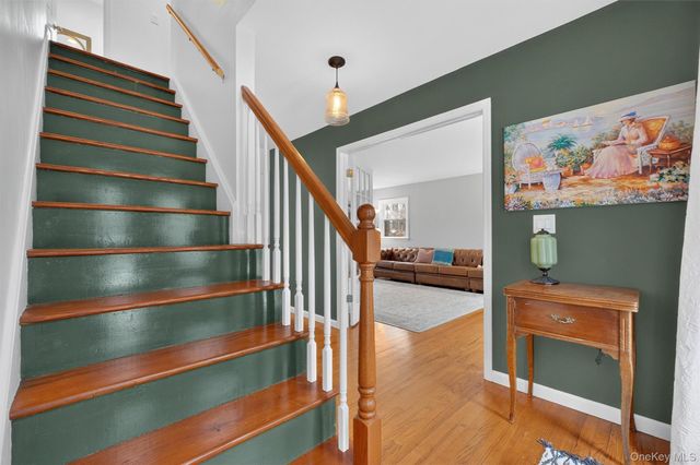 5 Terra Nova Drive, Hopewell Junction, NY 12533