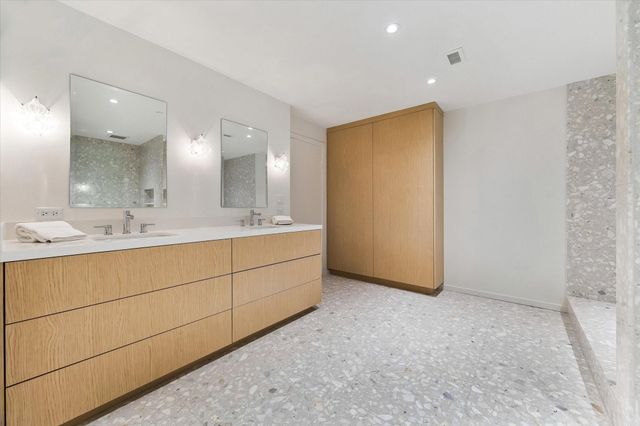 5110 San Felipe Street 314W, Houston, TX 77056