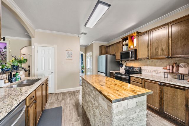 2012 Collington Drive, Roanoke, TX 76262