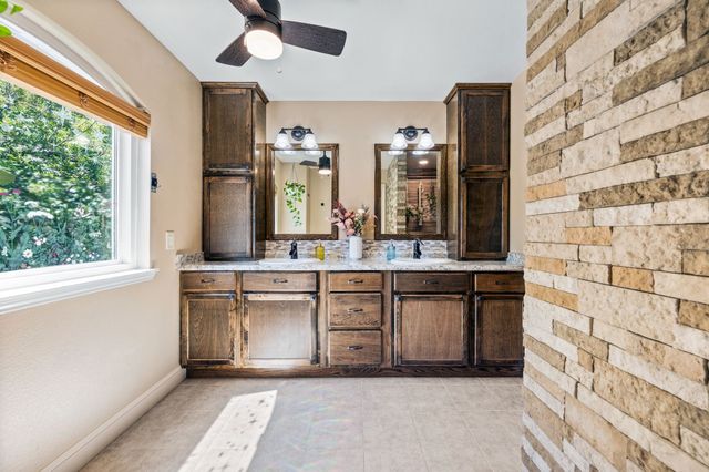 2012 Collington Drive, Roanoke, TX 76262