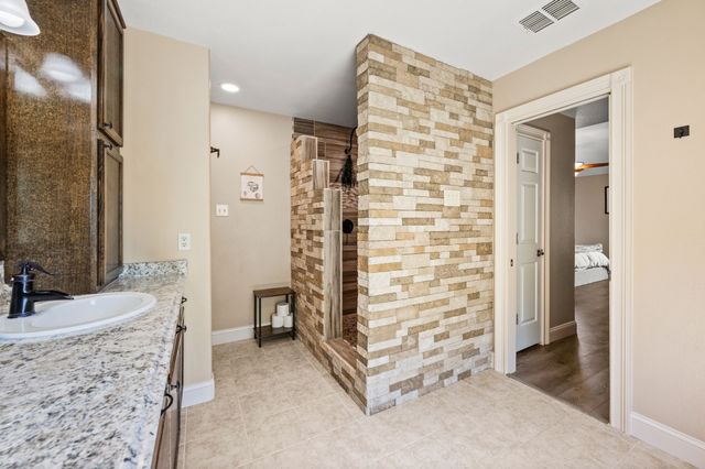 2012 Collington Drive, Roanoke, TX 76262