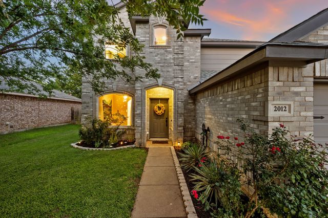 2012 Collington Drive, Roanoke, TX 76262