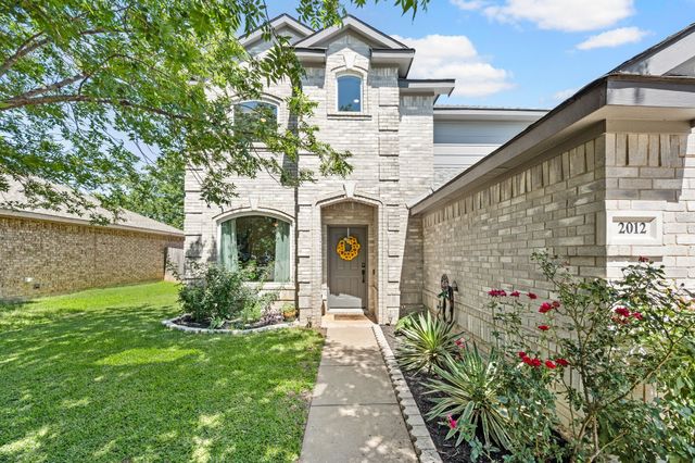 2012 Collington Drive, Roanoke, TX 76262
