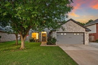 2012 Collington Drive, Roanoke, TX 76262