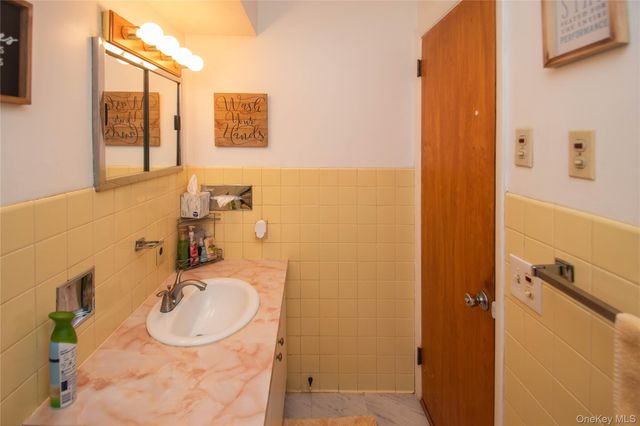 57 County Road 132, Hankins, NY 12741