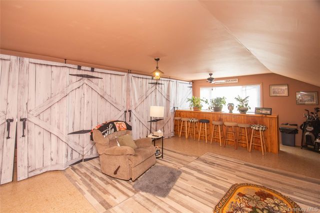 57 County Road 132, Hankins, NY 12741