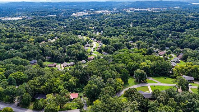 5064 Hunter Trail, Hixson, TN 37343