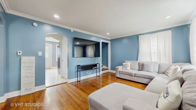 3033 Dora Street, Franklin Park, IL 60131