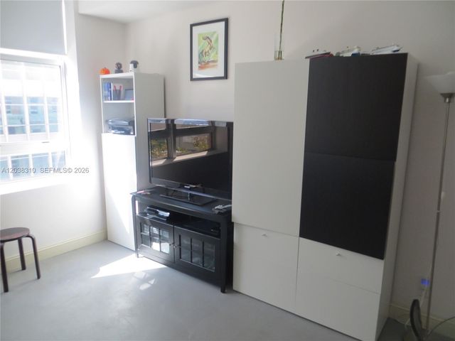 111 E Flagler St 503, Miami, FL 33131