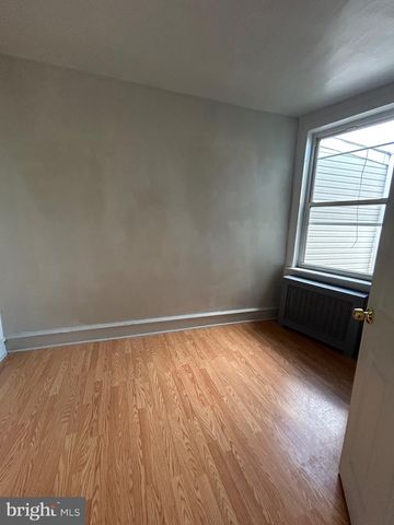 2429 S LAWRENCE ST, Philadelphia, PA 19148