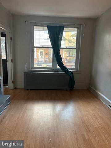 2429 S LAWRENCE ST, Philadelphia, PA 19148