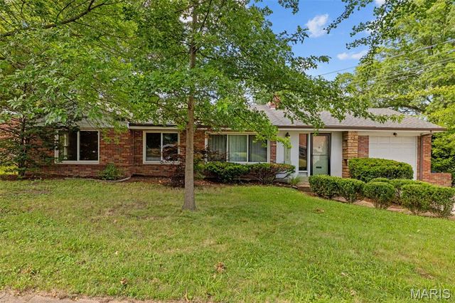 7315 Ahern Avenue, University City, MO 63130