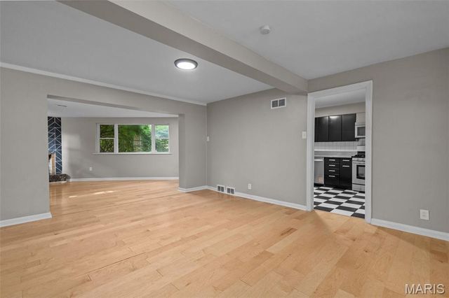 7315 Ahern Avenue, University City, MO 63130