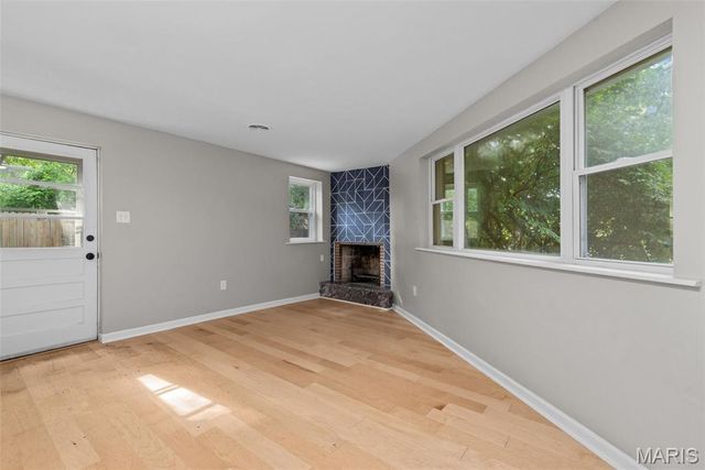 7315 Ahern Avenue, University City, MO 63130