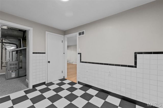 7315 Ahern Avenue, University City, MO 63130