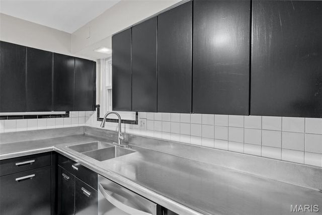 7315 Ahern Avenue, University City, MO 63130