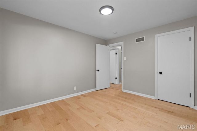 7315 Ahern Avenue, University City, MO 63130