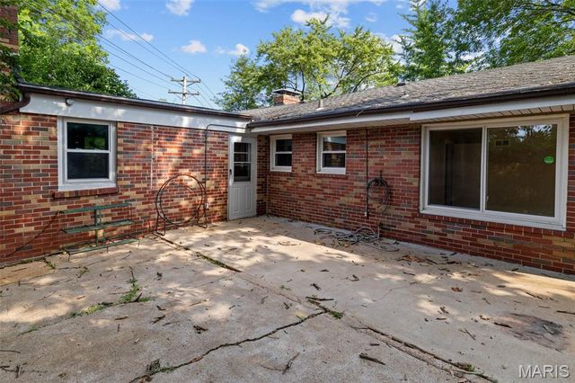 7315 Ahern Avenue, University City, MO 63130