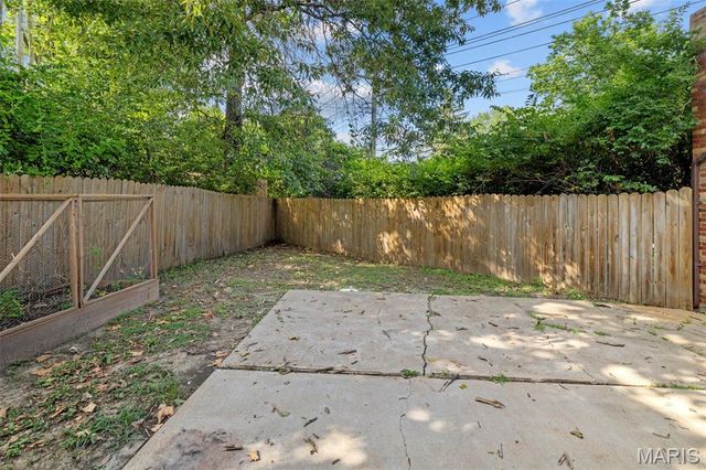 7315 Ahern Avenue, University City, MO 63130