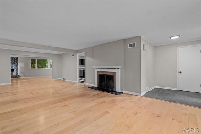 7315 Ahern Avenue, University City, MO 63130