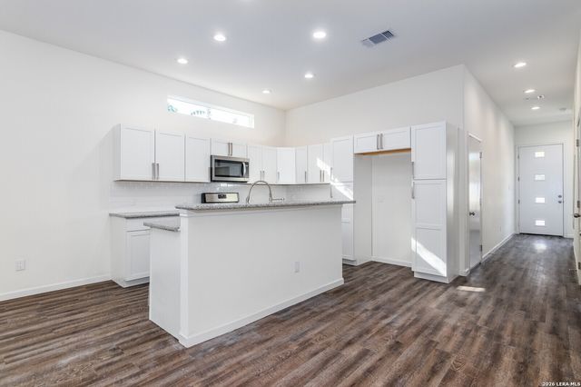 1618 Dakota St Unit 102, San Antonio, TX 78203