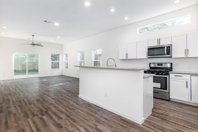 1618 Dakota St Unit 102, San Antonio, TX 78203