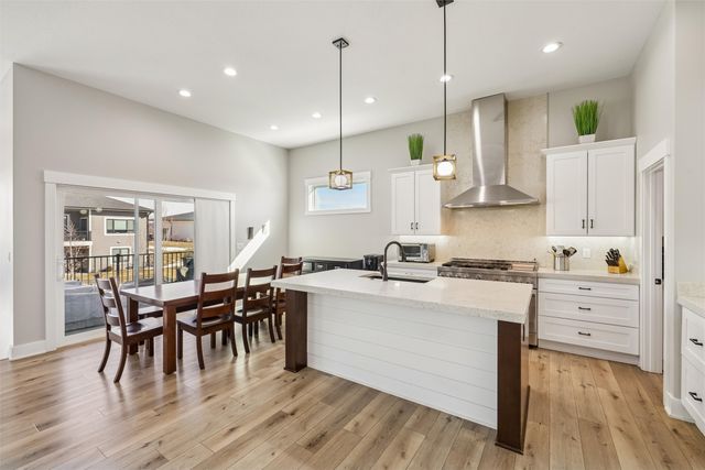 10169 Rhaenys Road, West Des Moines, IA 50266