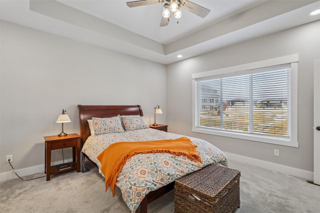 10169 Rhaenys Road, West Des Moines, IA 50266