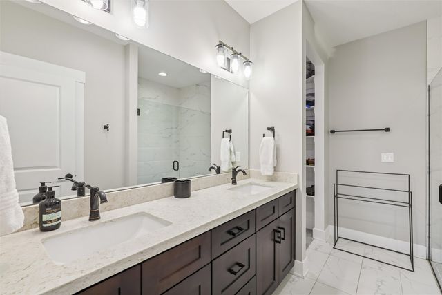 10169 Rhaenys Road, West Des Moines, IA 50266