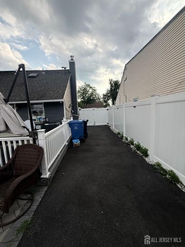 215 Johnson Avenue, Piscataway, NJ 08854