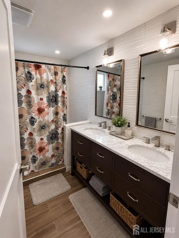 215 Johnson Avenue, Piscataway, NJ 08854