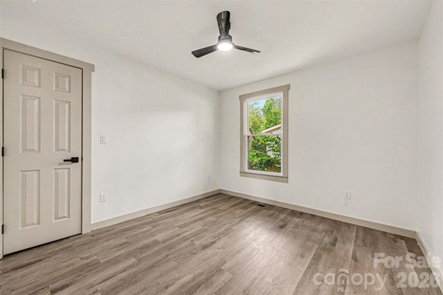 104 E Hartford Avenue, Bessemer City, NC 28016