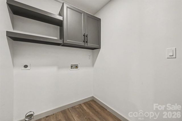104 E Hartford Avenue, Bessemer City, NC 28016
