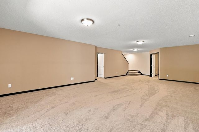 8652 Lake Riley Drive, Chanhassen, MN 55317