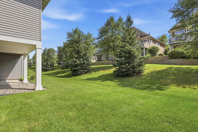 8652 Lake Riley Drive, Chanhassen, MN 55317