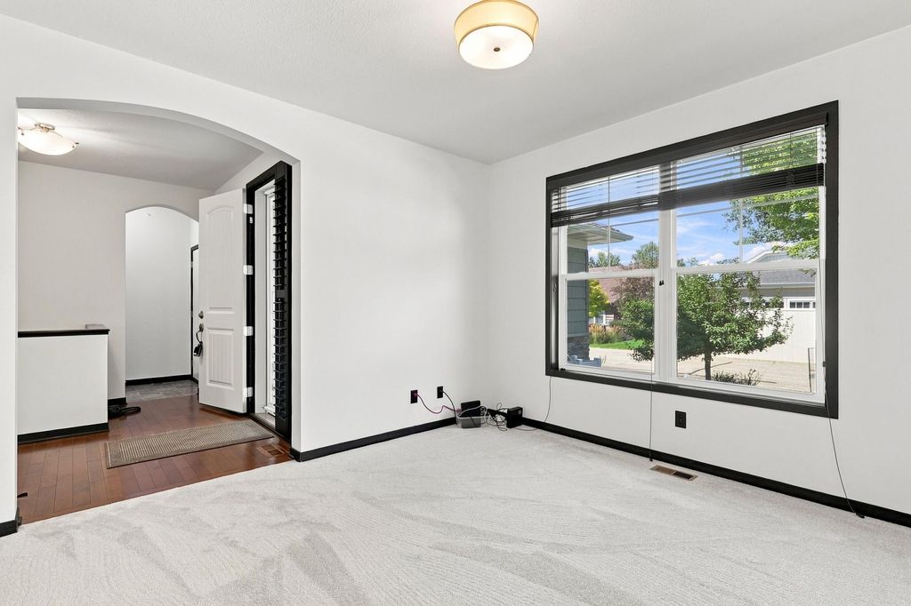 8652 Lake Riley Drive, Chanhassen, MN 55317 — photo 3